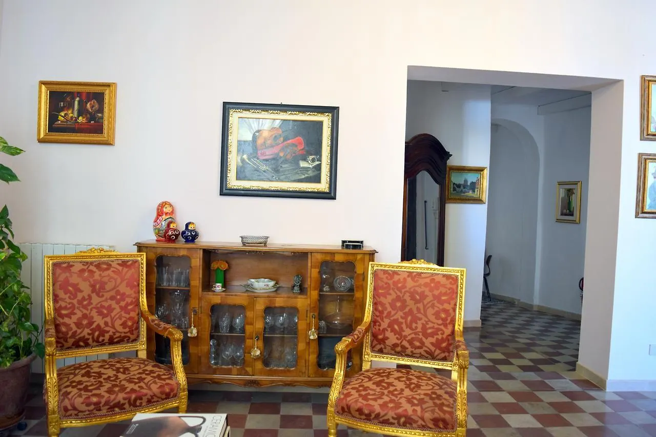 Eleonora Room & Breakfast Oristano